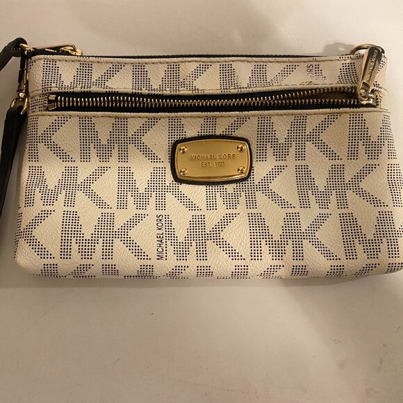 Michael Kors Clutch - Picture 1 of 1